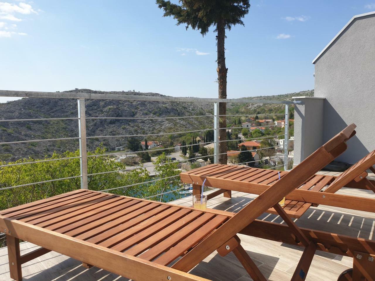 Best View Apartments Чезарица Экстерьер фото
