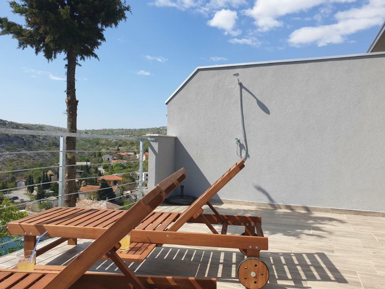 Best View Apartments Чезарица Экстерьер фото