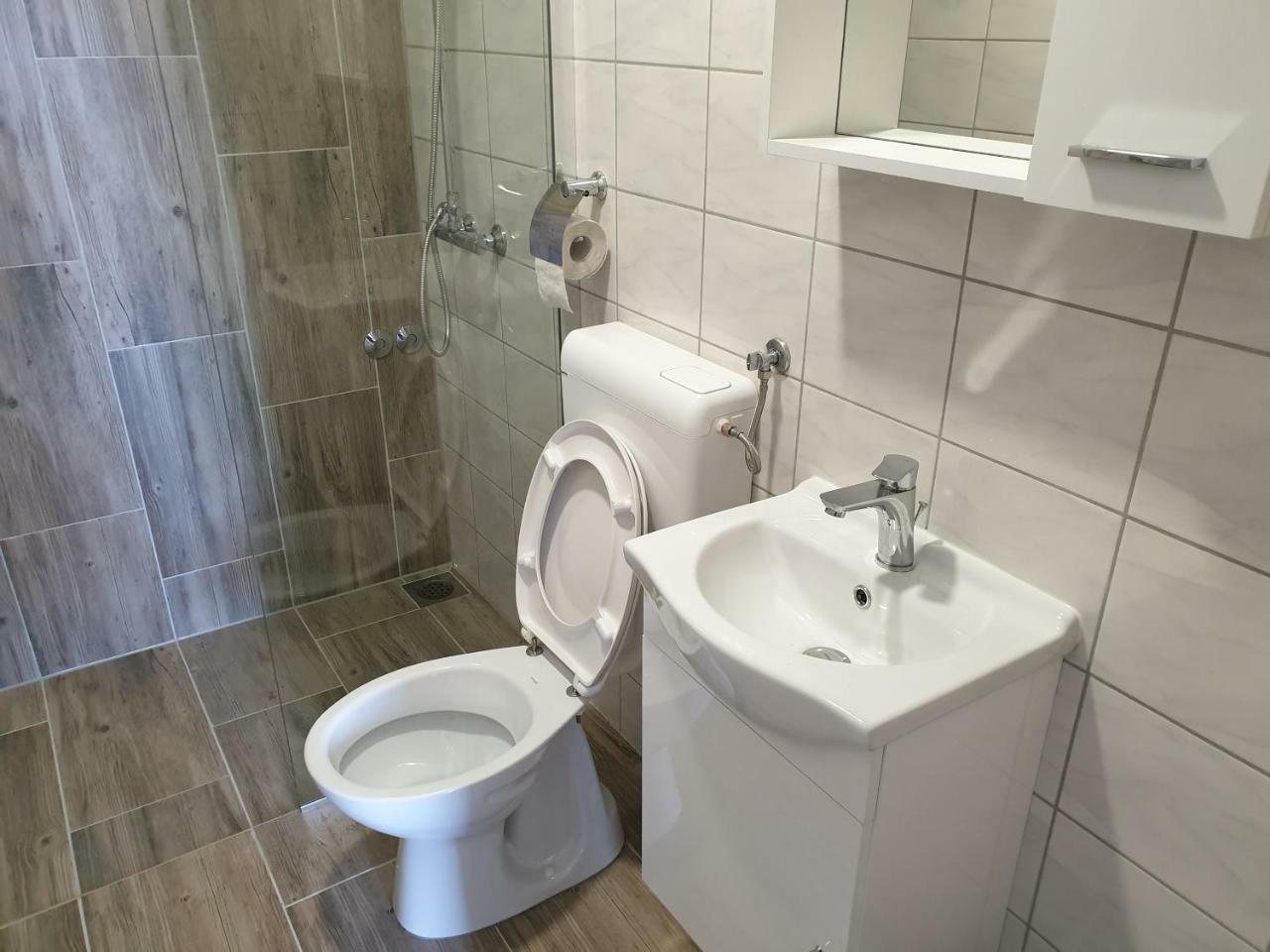 Best View Apartments Чезарица Экстерьер фото